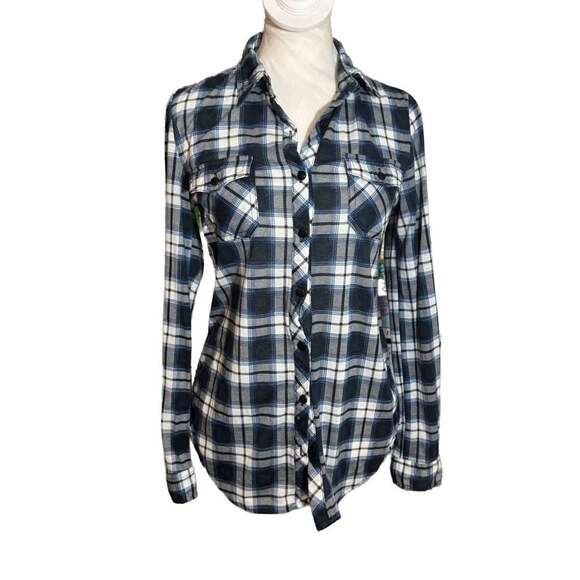 Passport Tops - Passport Plaid Shirt - Clothing in Navy Ivory